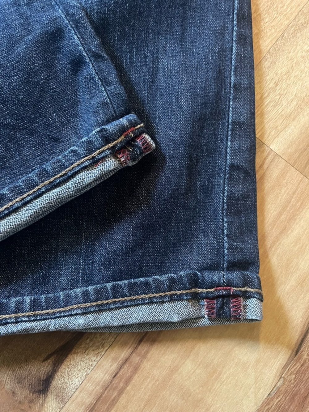 Y2K 2008 Gap Limited Edition Denim - Red Rivet Detail- Cuffed Hem - Size 4R - Picture 6 of 7